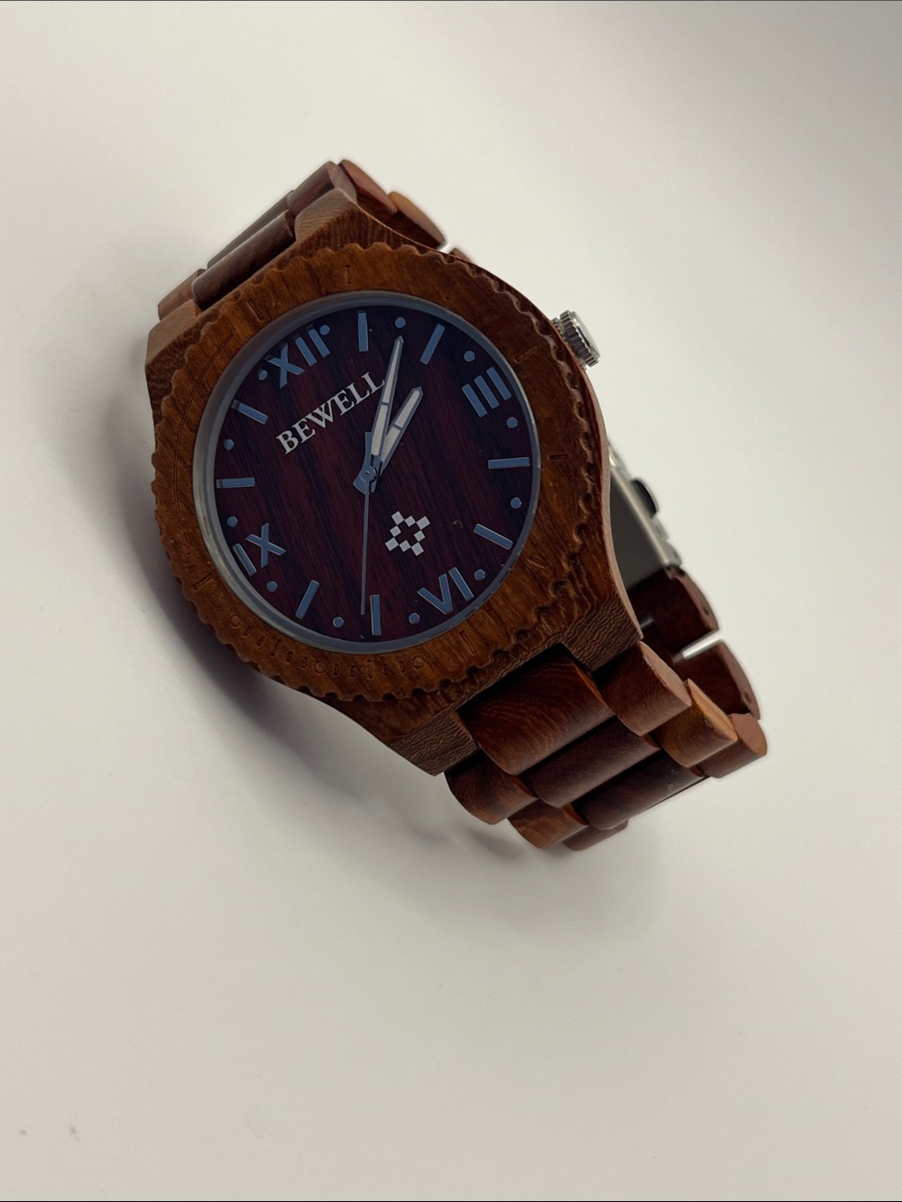 BEWELL Wooden Wristwatch in Rich Brown